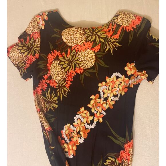 Hilo Hatties Women's Size Small Hawaiian  Original Pineapple Dress Floral - Picture 5 of 6